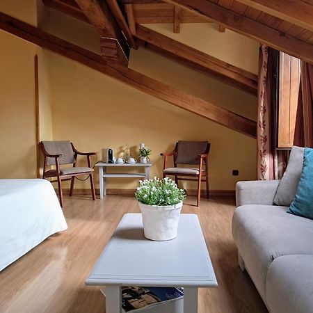 Hotel San Roque Reinosa Eksteriør billede