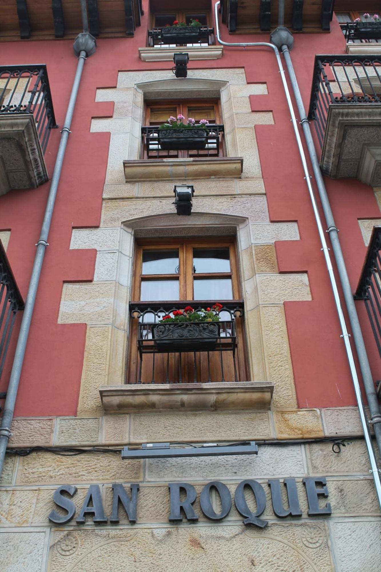 Hotel San Roque Reinosa Eksteriør billede