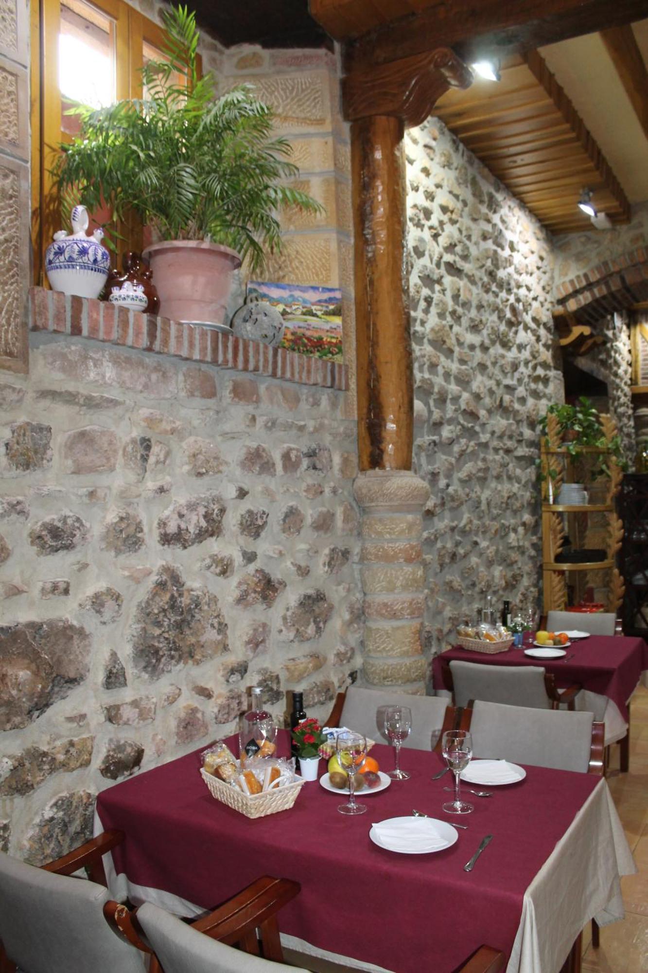 Hotel San Roque Reinosa Eksteriør billede