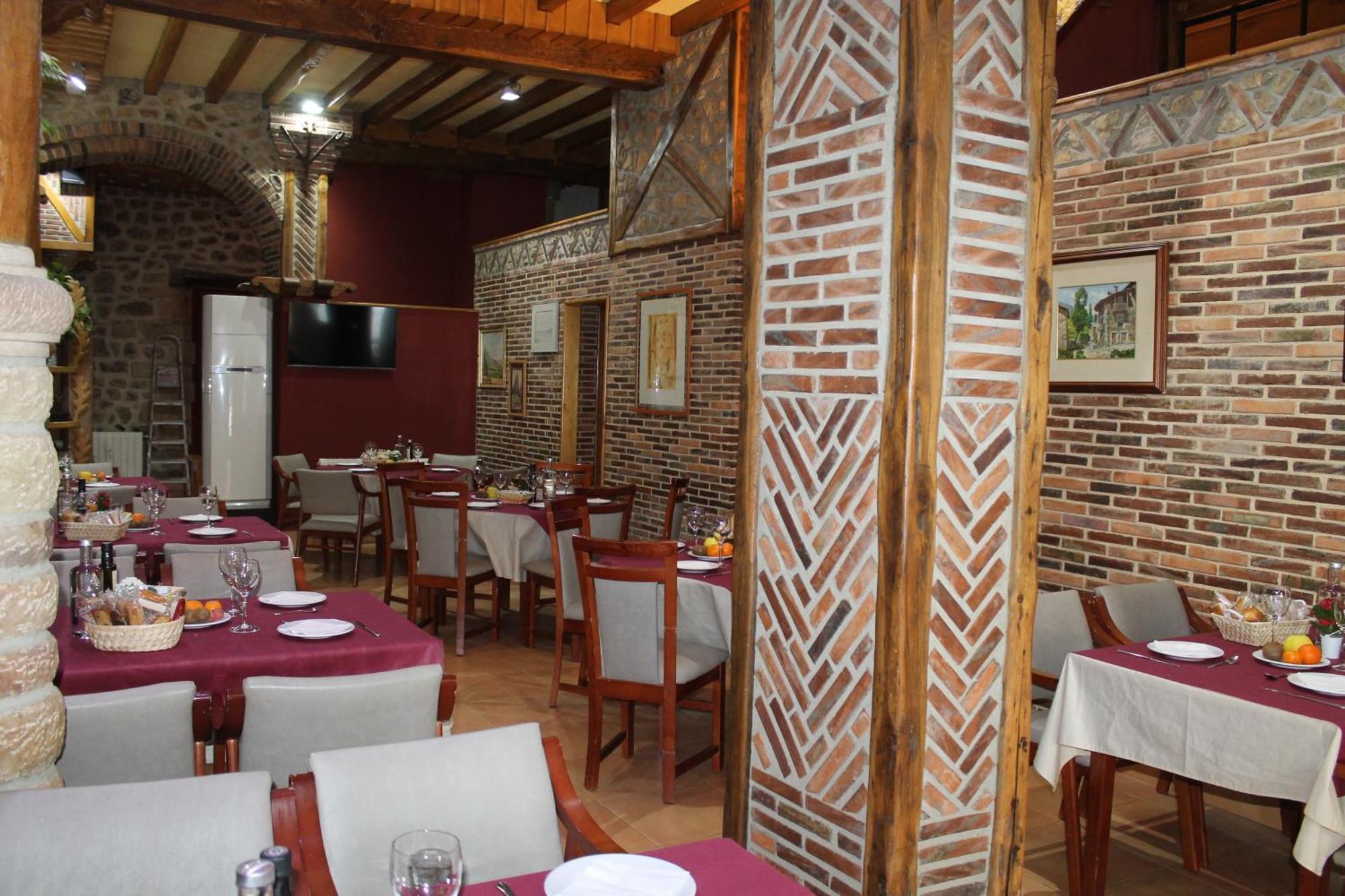 Hotel San Roque Reinosa Eksteriør billede