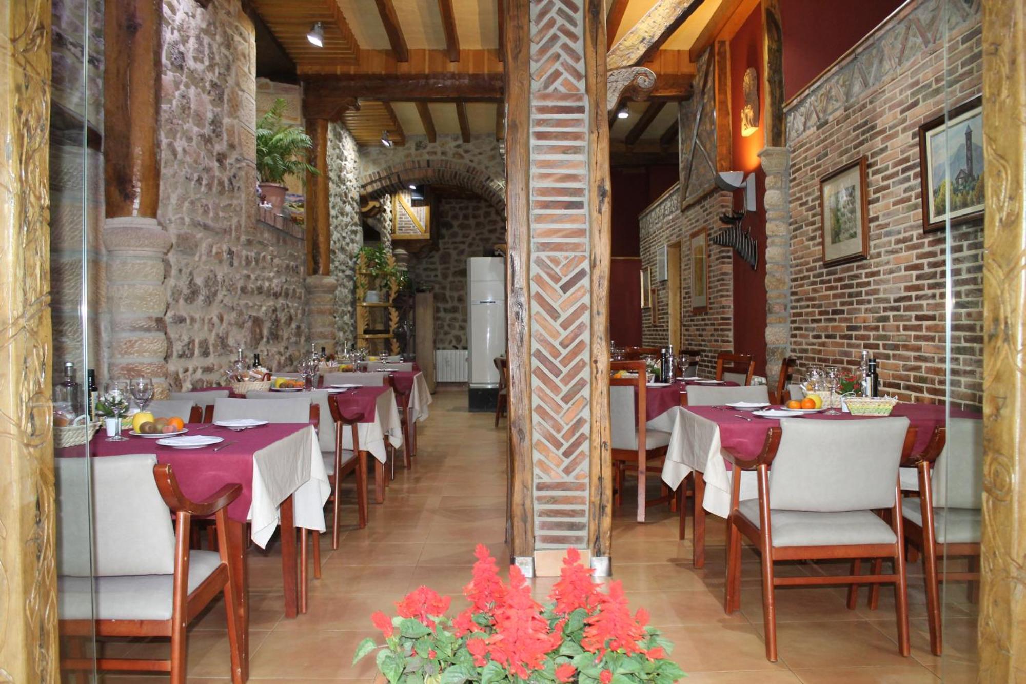 Hotel San Roque Reinosa Eksteriør billede