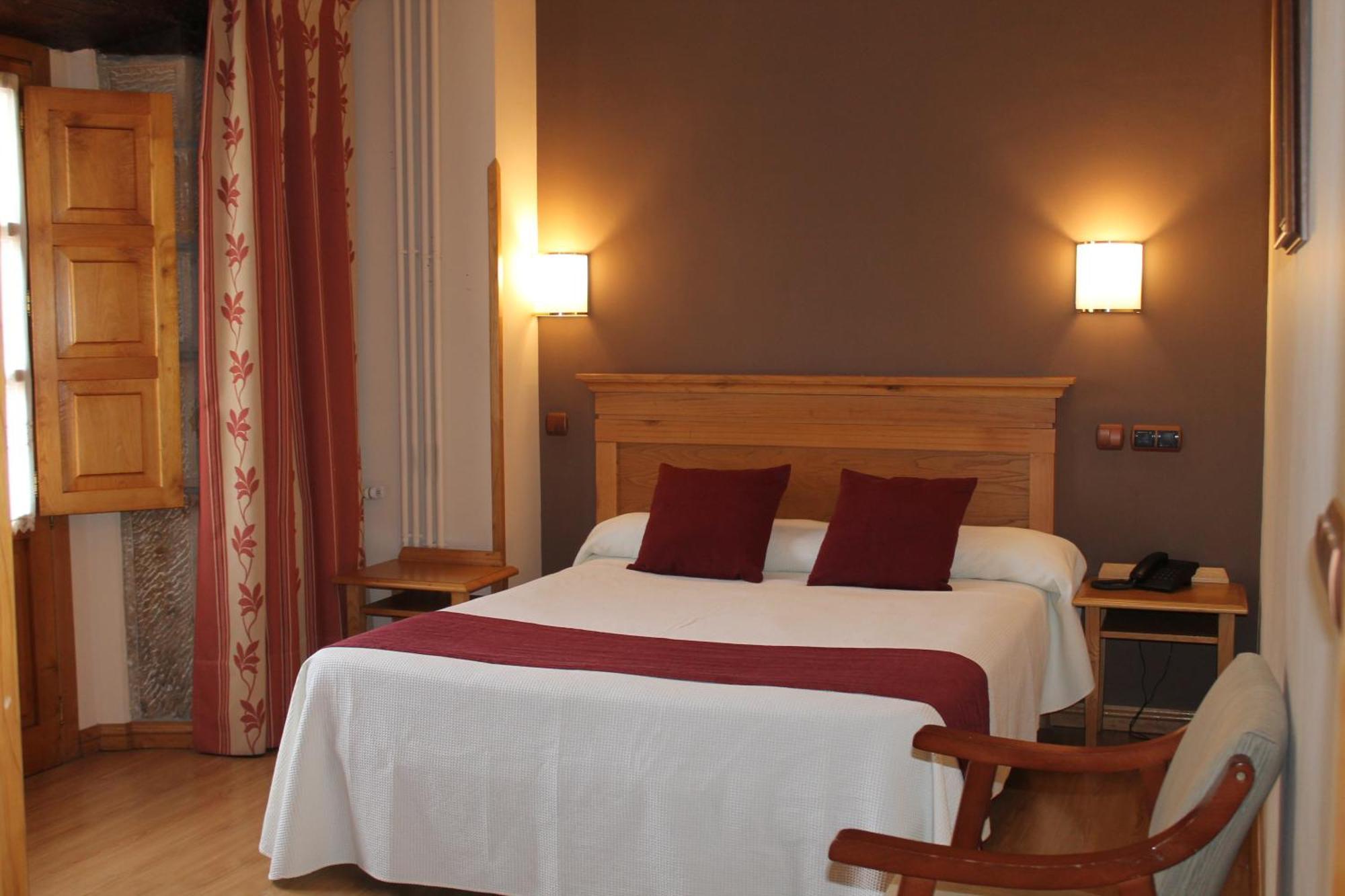Hotel San Roque Reinosa Eksteriør billede