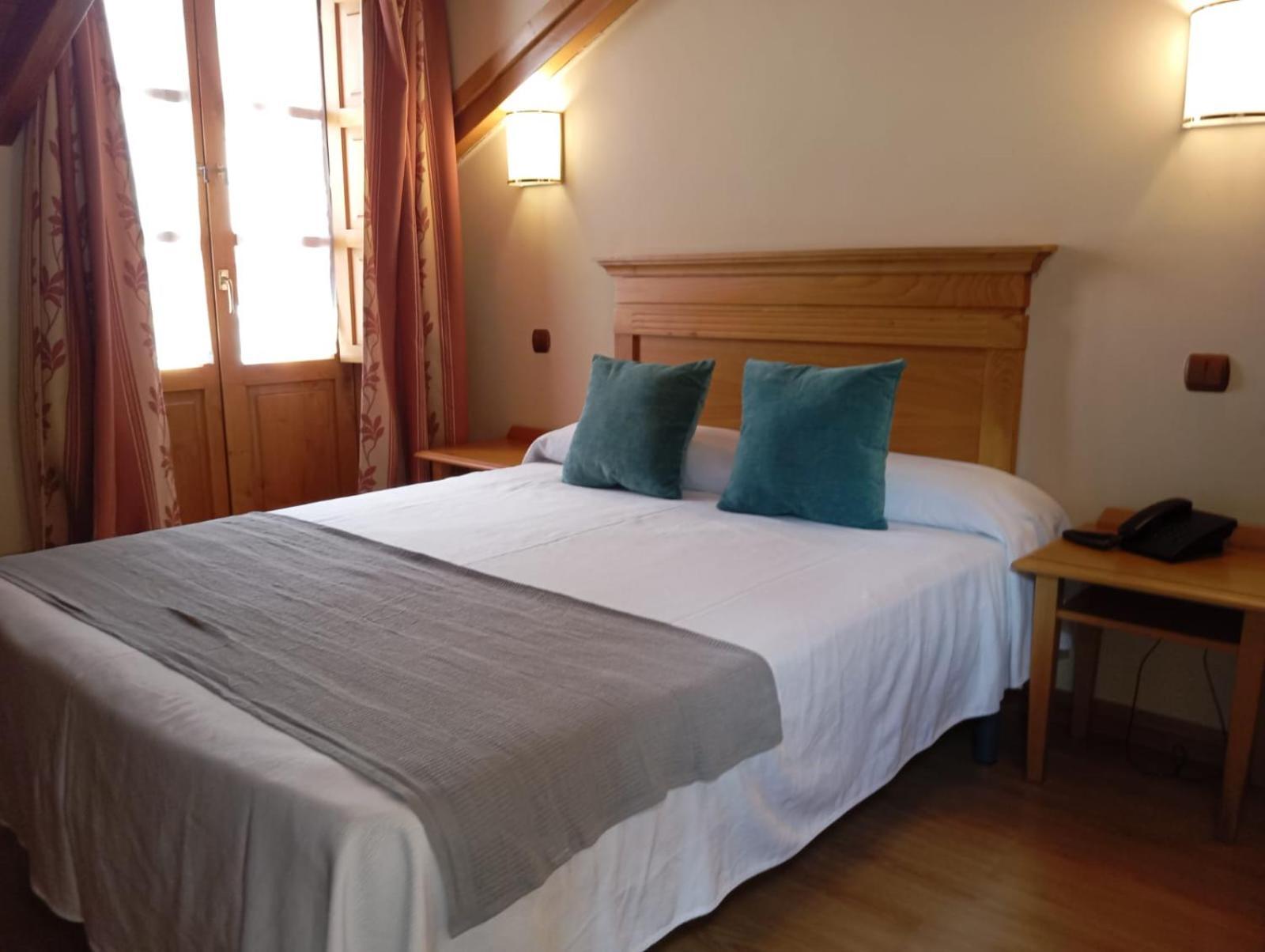 Hotel San Roque Reinosa Eksteriør billede