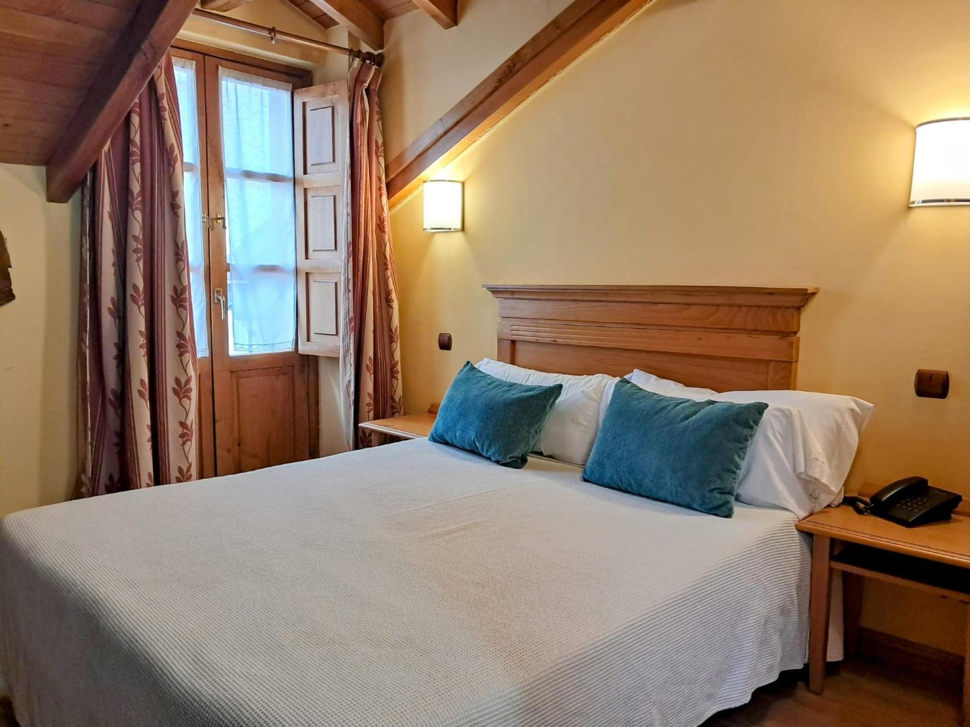 Hotel San Roque Reinosa Eksteriør billede