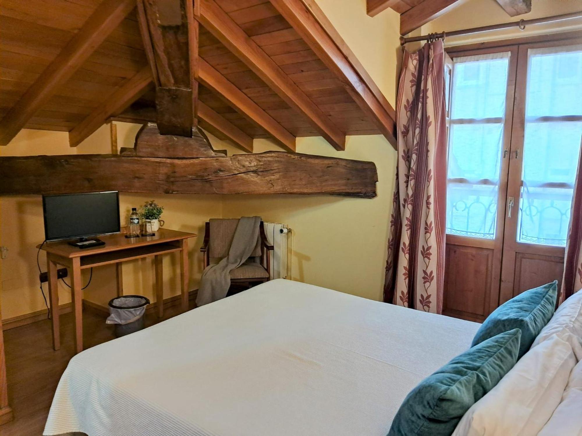 Hotel San Roque Reinosa Eksteriør billede