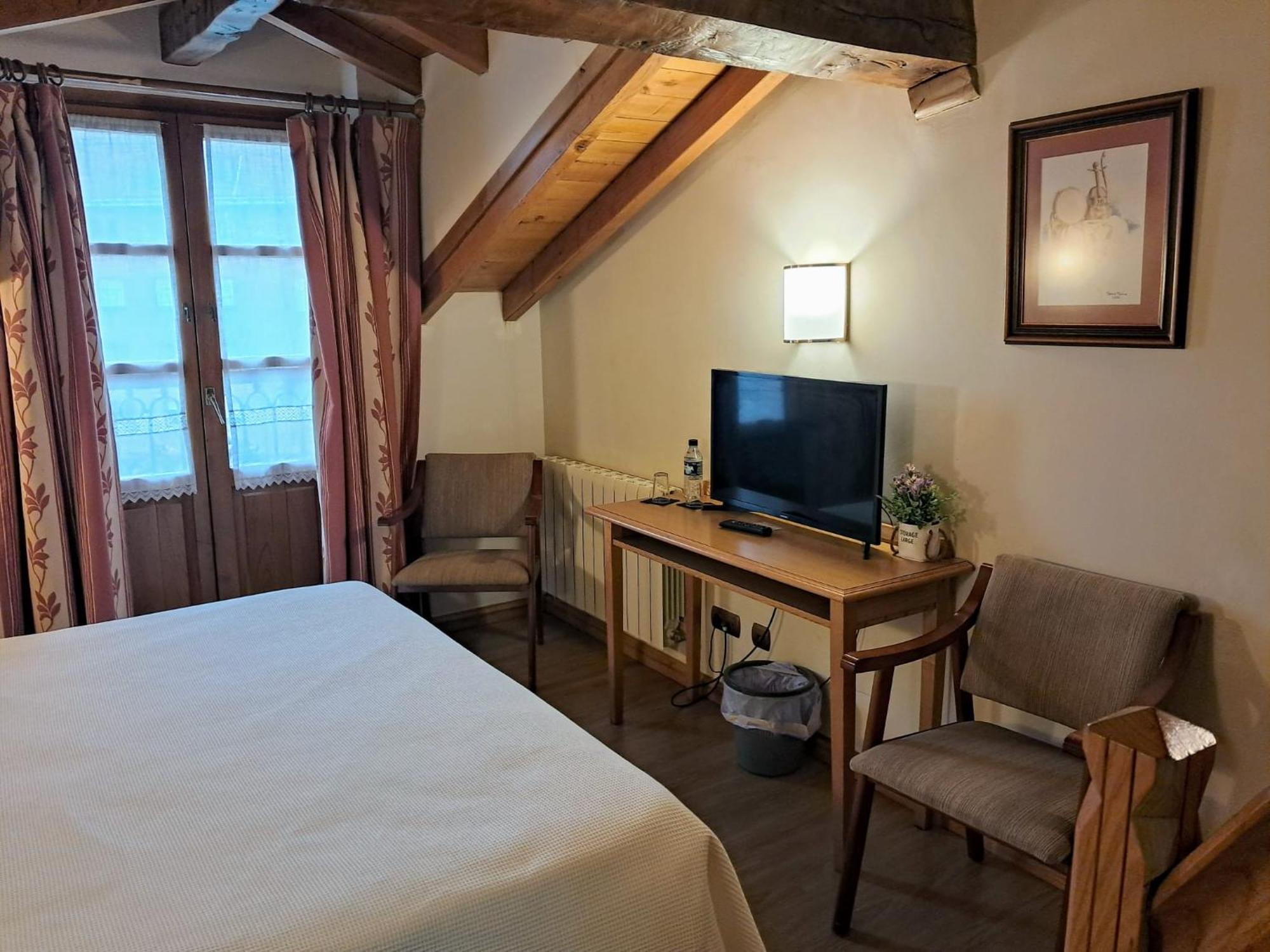 Hotel San Roque Reinosa Eksteriør billede