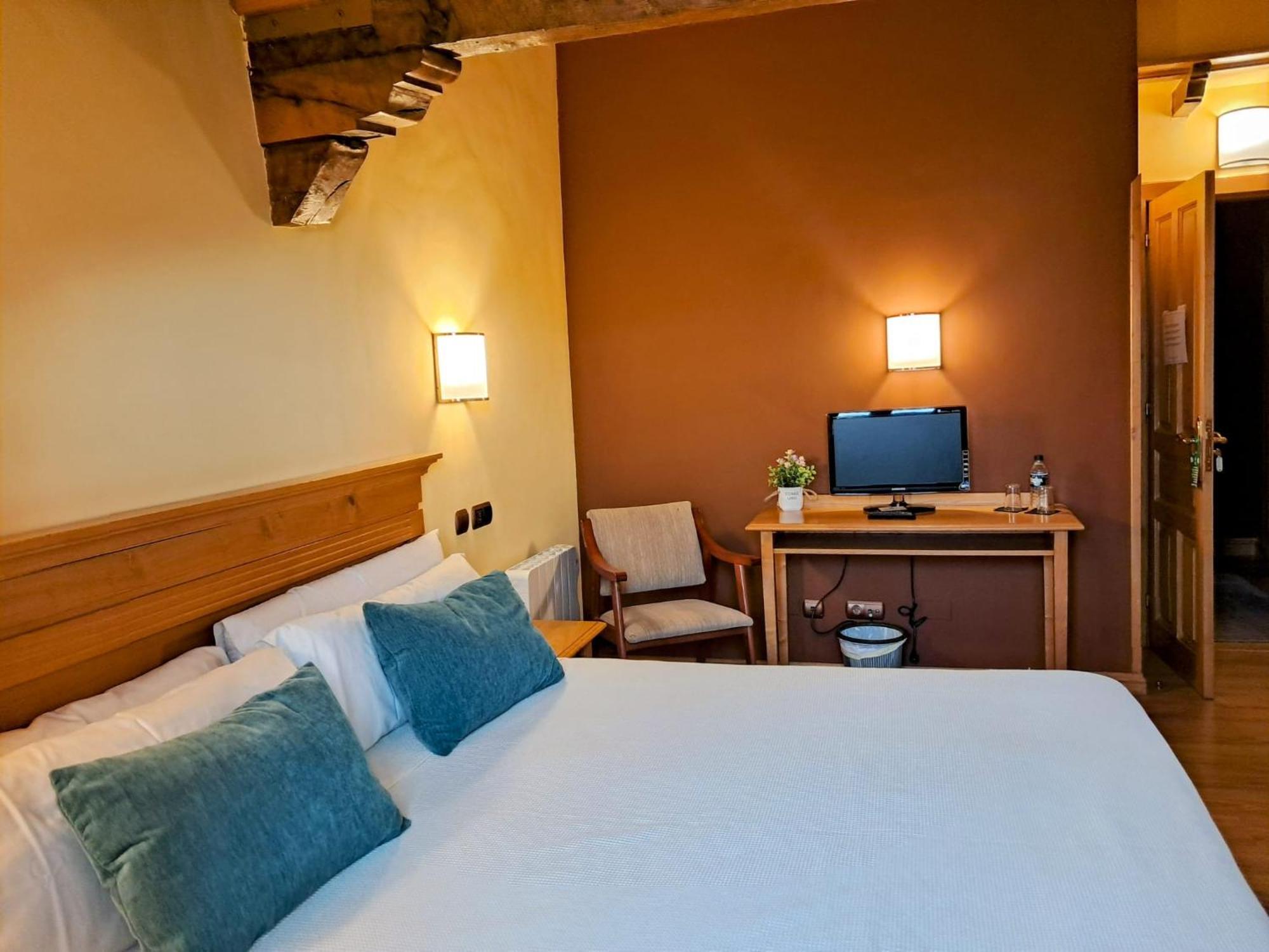 Hotel San Roque Reinosa Eksteriør billede
