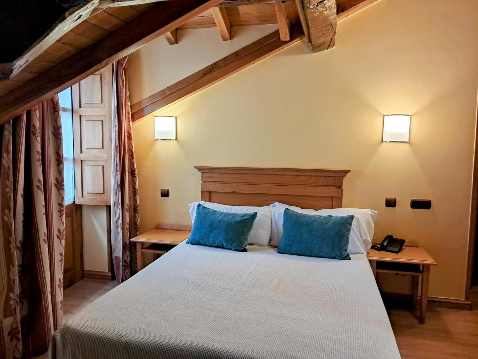 Hotel San Roque Reinosa Eksteriør billede