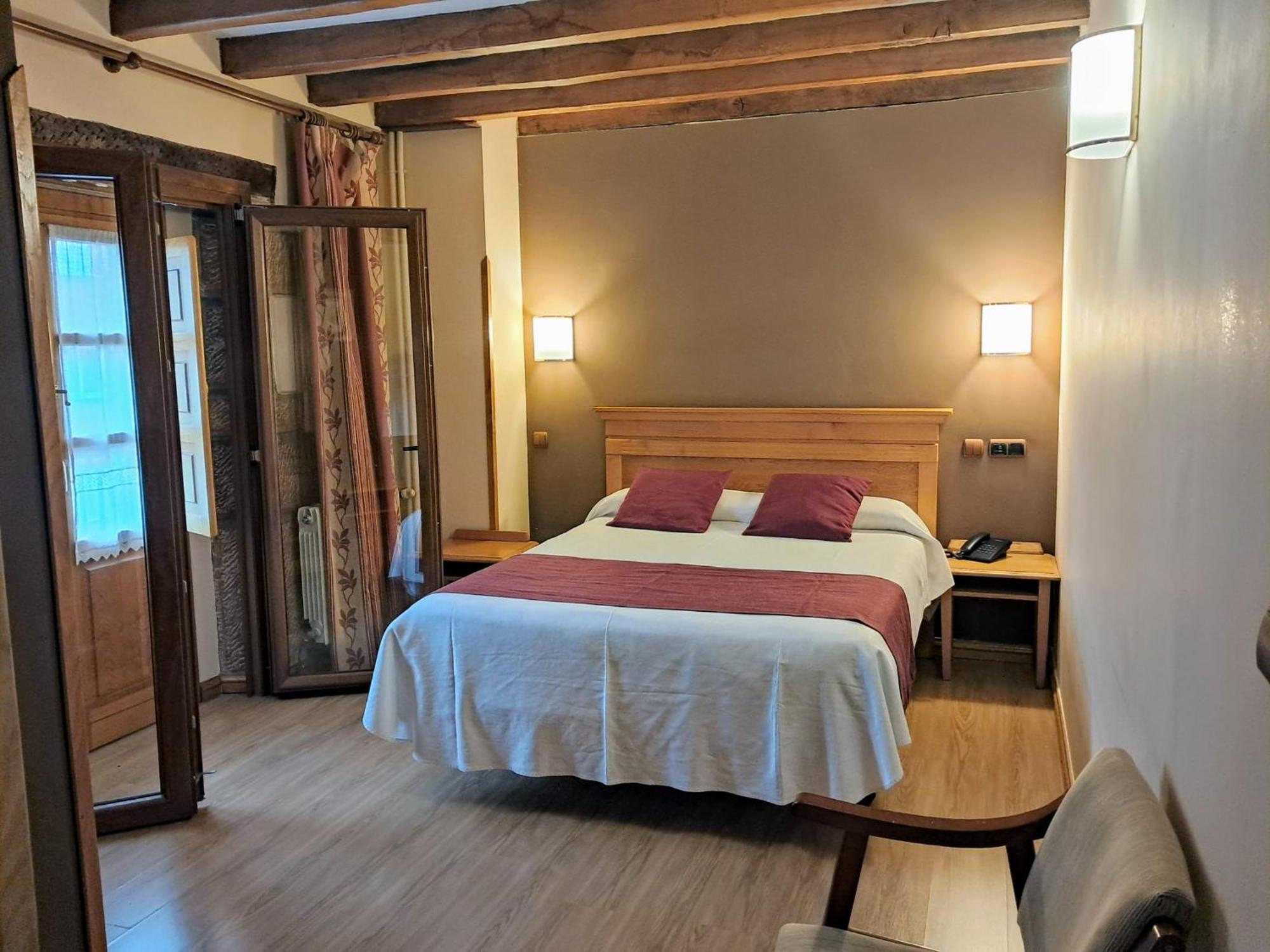 Hotel San Roque Reinosa Eksteriør billede