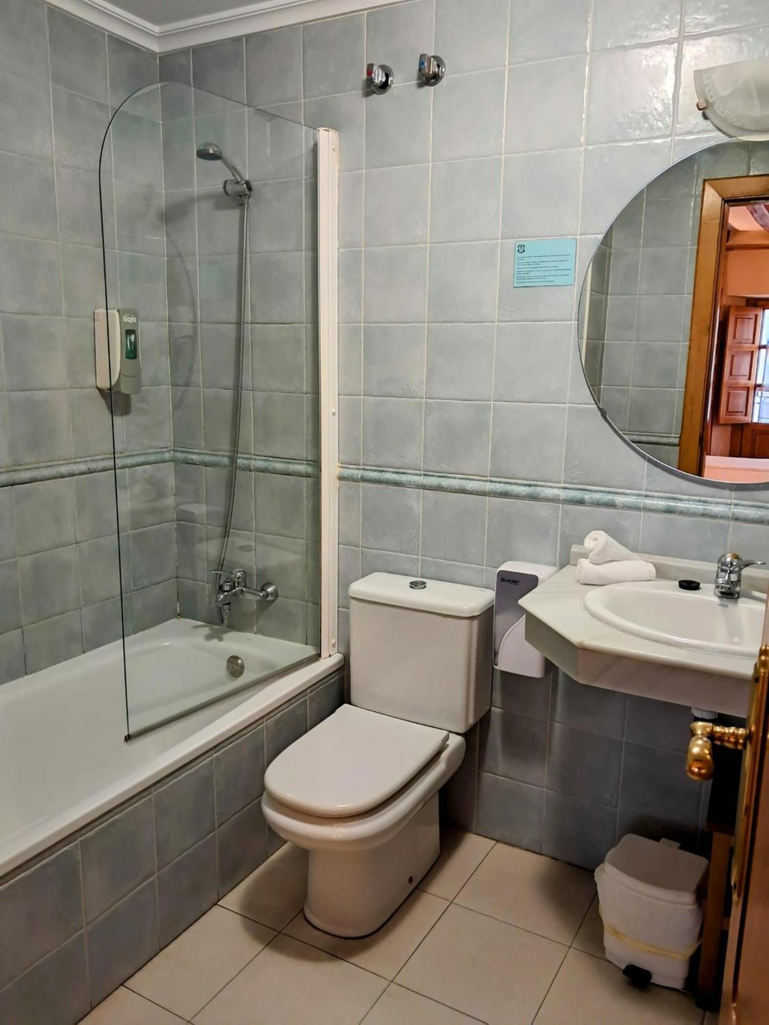 Hotel San Roque Reinosa Eksteriør billede