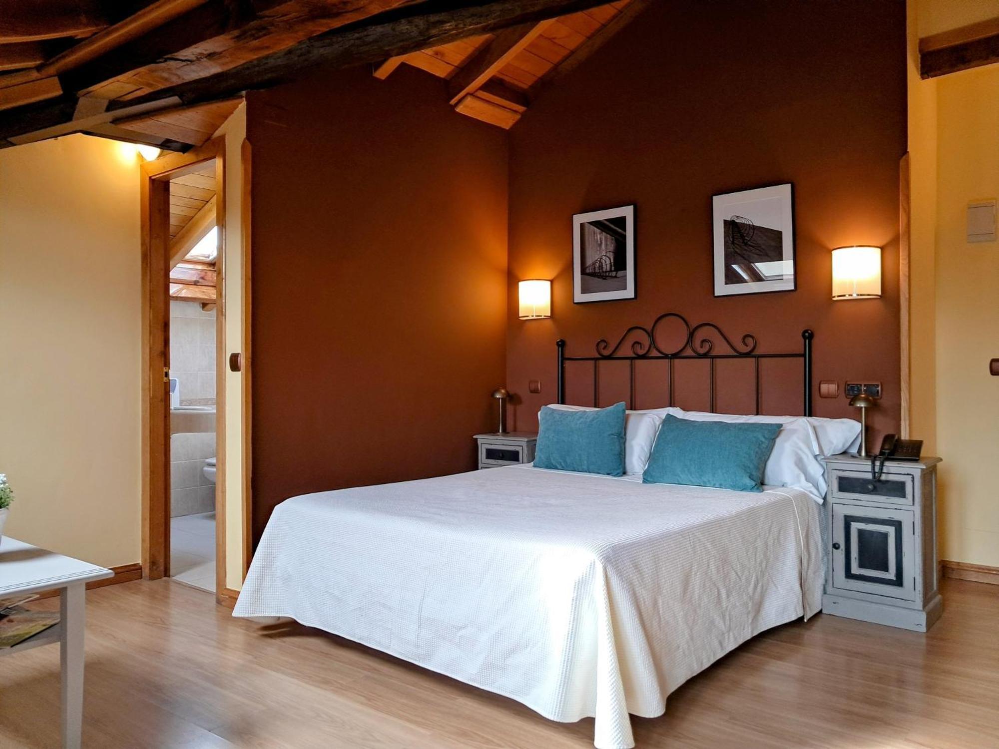 Hotel San Roque Reinosa Eksteriør billede